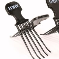 ACCESSORIES TO HELP BUILD CURLY HAIR AND VOLUME